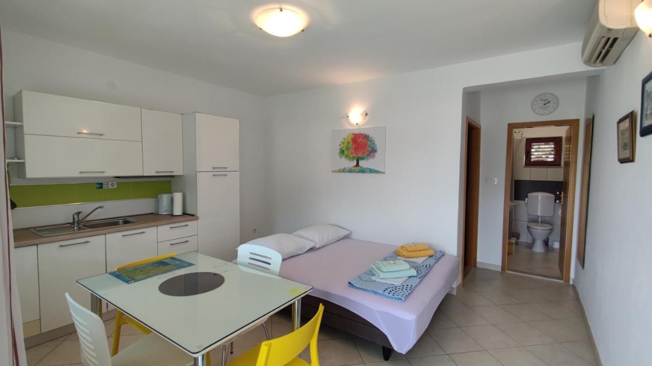 Rogoznica Seafront Apartment - Kalebova Luka Kültér fotó